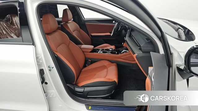 Kia The New K5 Hybrid 3rd generation 2026 Белый из Кореи, фото 4