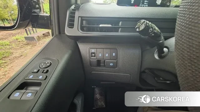 Hyundai Staria 2023 Серебряный из Кореи, фото 4