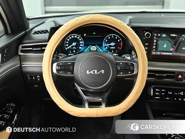Kia K5 3rd generation 2022 Белый из Кореи, фото 4
