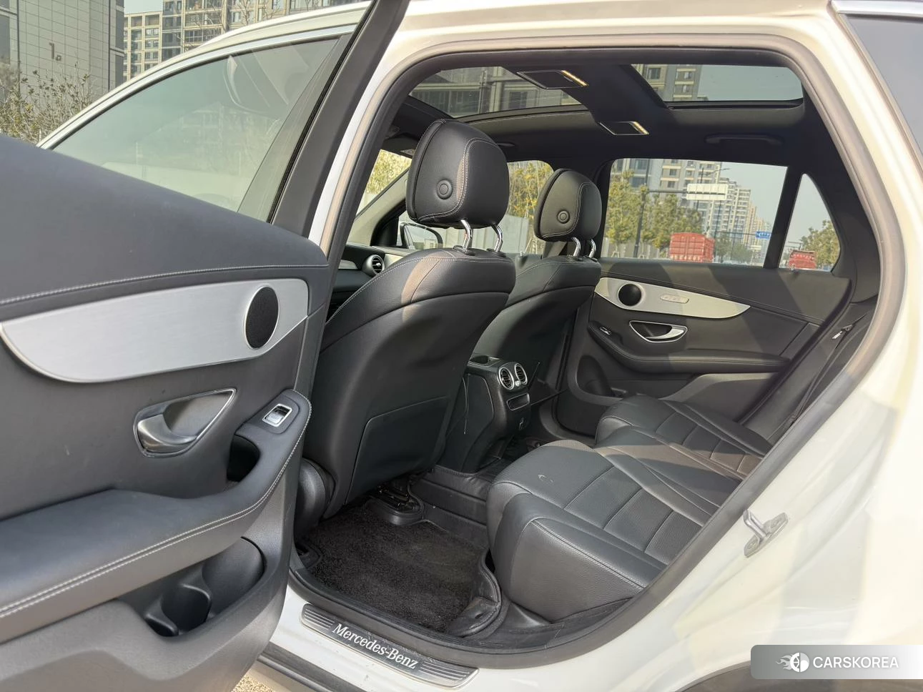 Mercedes-Benz GLC 2020 Белый из Китая, фото 4