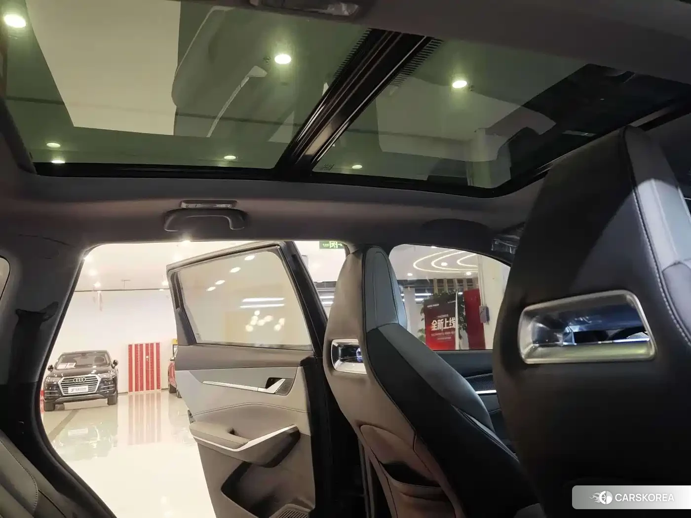 Chang'an Changan CS75PLUS 2023 Silver/gray из Китая, фото 4