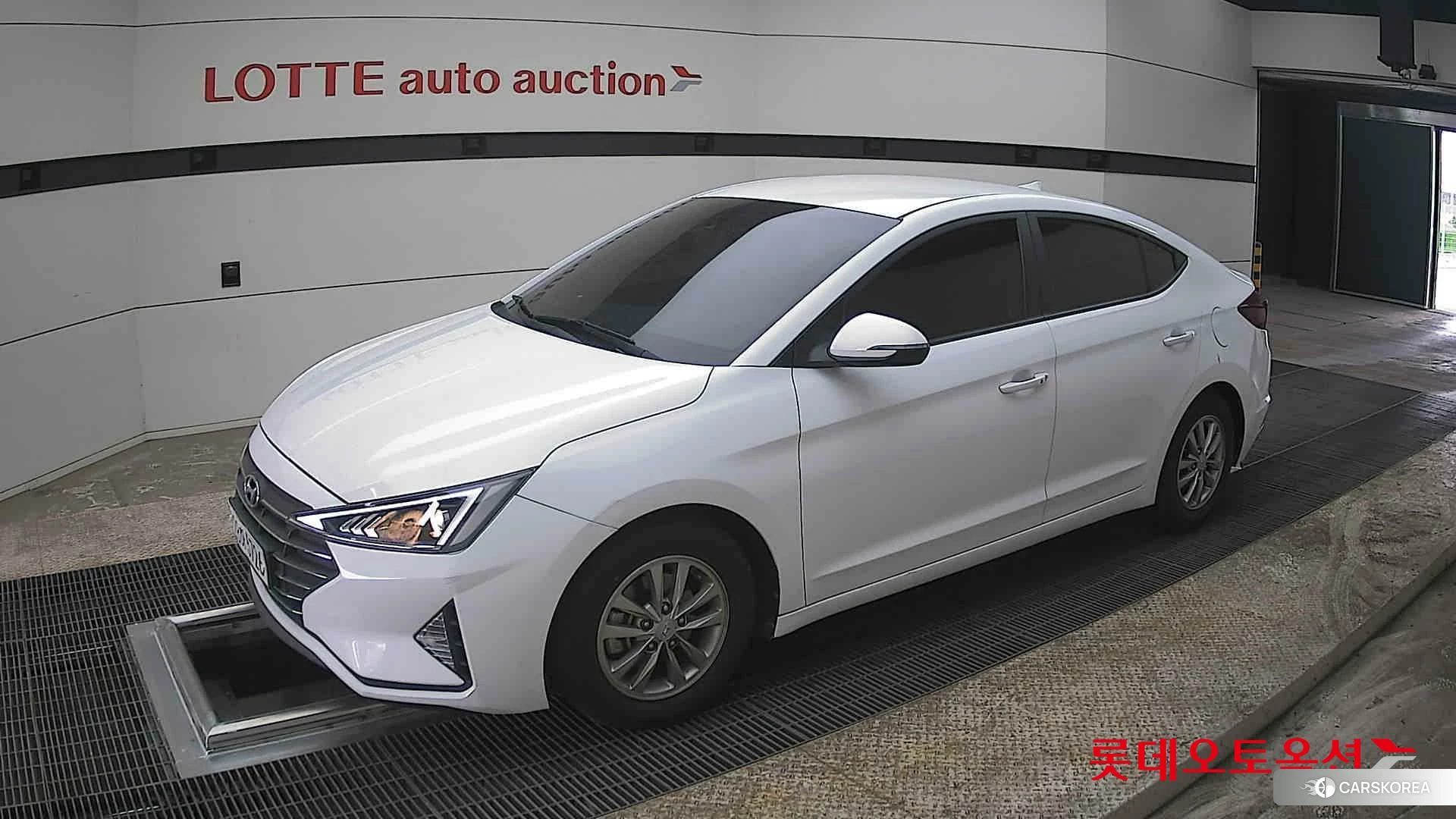 Hyundai Avante 2020 Polar White из Кореи, фото 4