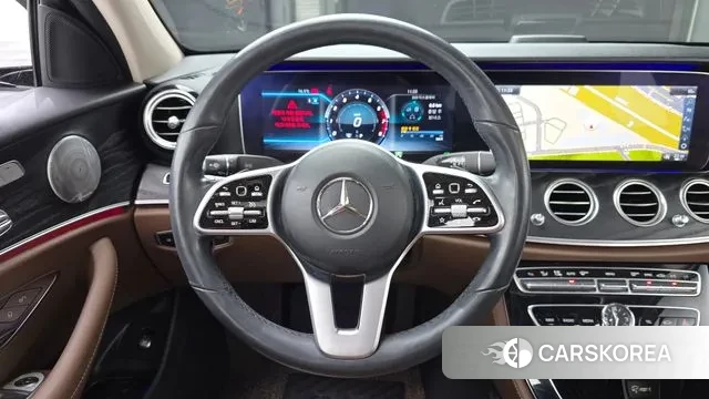 Mercedes-Benz E-Class W213 2019 Белый из Кореи, фото 4