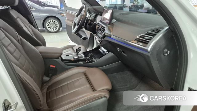 BMW X3 (G01) 2024 Белый из Кореи, фото 4