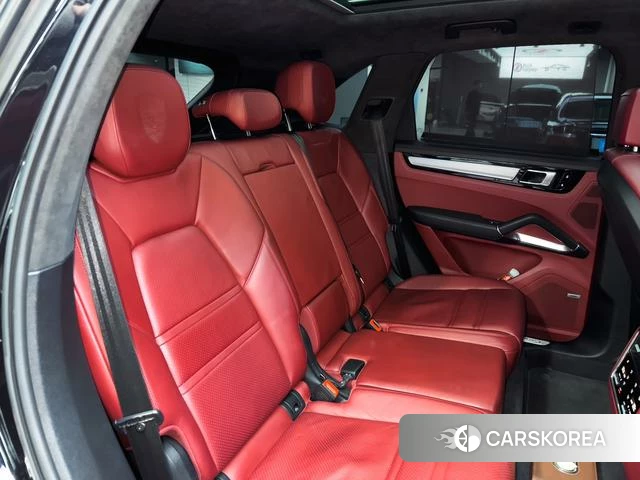 Porsche Cayenne 2020 Черный из Китая, фото 4