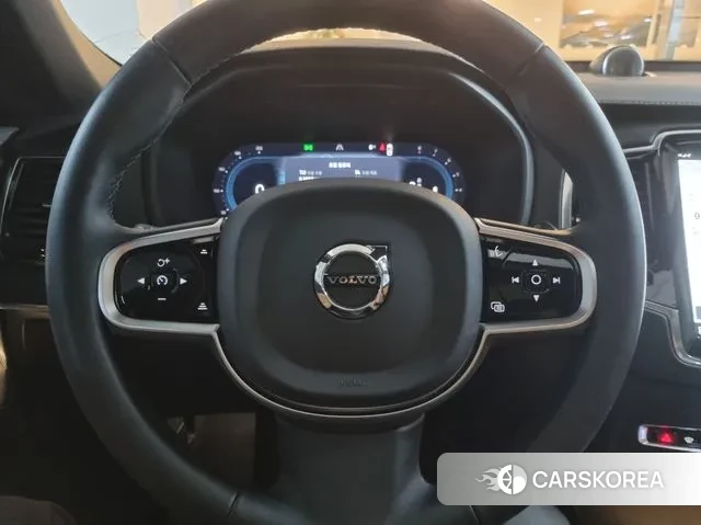 Volvo XC90 second Generation 2025 Серебристо-серый из Кореи, фото 4