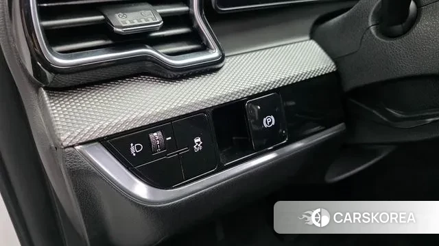 Kia Sportage 5th Generation 2021 Белый из Кореи, фото 4