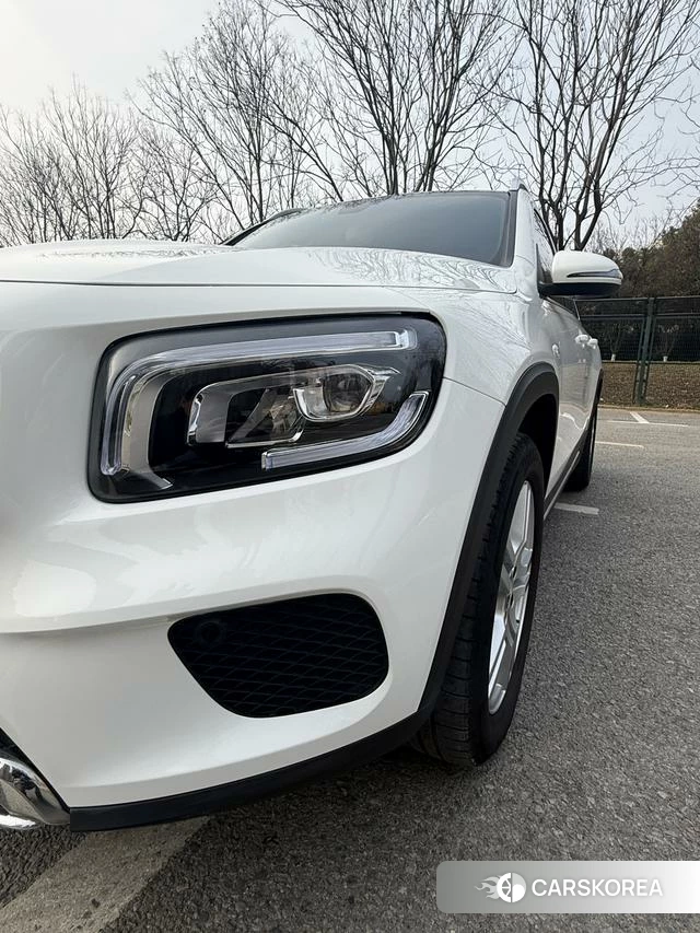 Mercedes-Benz GLB 2023 Белый из Китая, фото 4