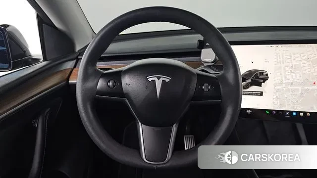 Tesla Model Y 2023 Черный из Кореи, фото 4