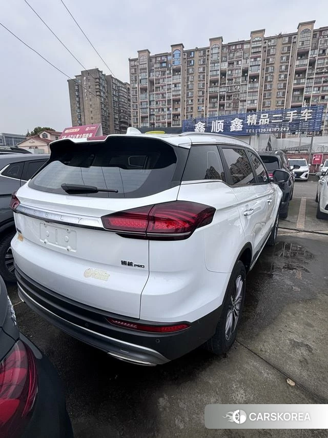 Geely Automobile Boyue 2020 Белый из Китая, фото 4