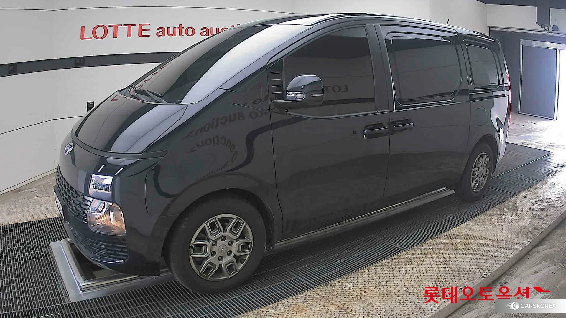 Hyundai Staria 2023 Другое из Кореи, фото 4