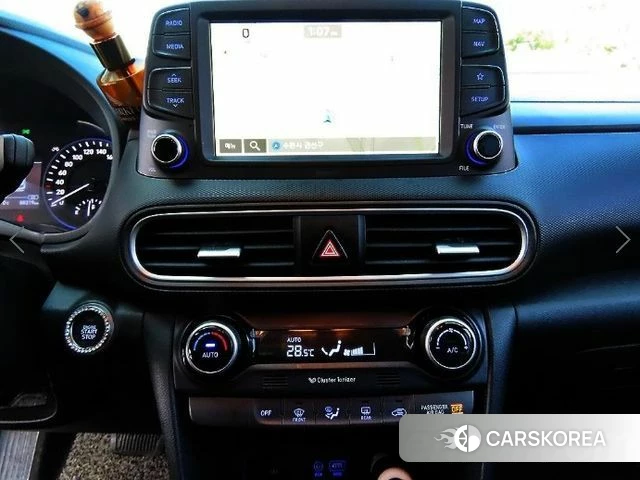 Hyundai Kona 2019 Серебристо-серый из Кореи, фото 4