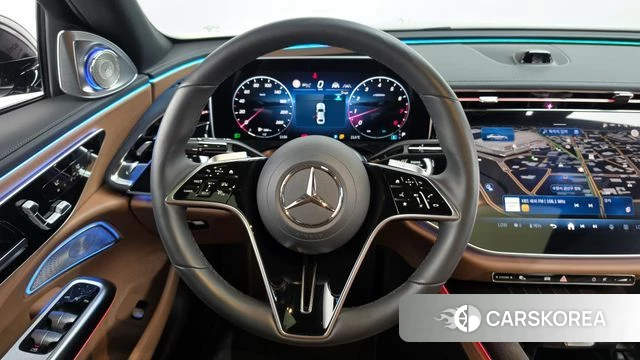 Mercedes-Benz E-Class W214 2024 Черный из Кореи, фото 4