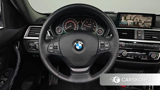 BMW 3 Series (F30) 2018 Белый из Кореи, фото 4