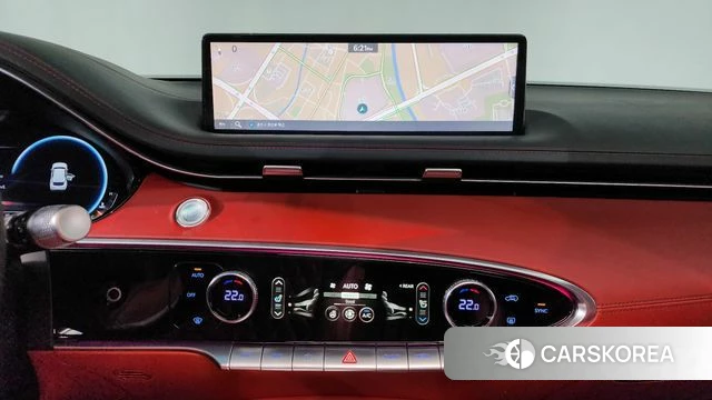 Genesis GV70 2023 Белый из Кореи, фото 4