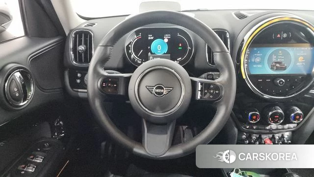 Mini Cooper Countryman 2024 Цвет галактики из Кореи, фото 4