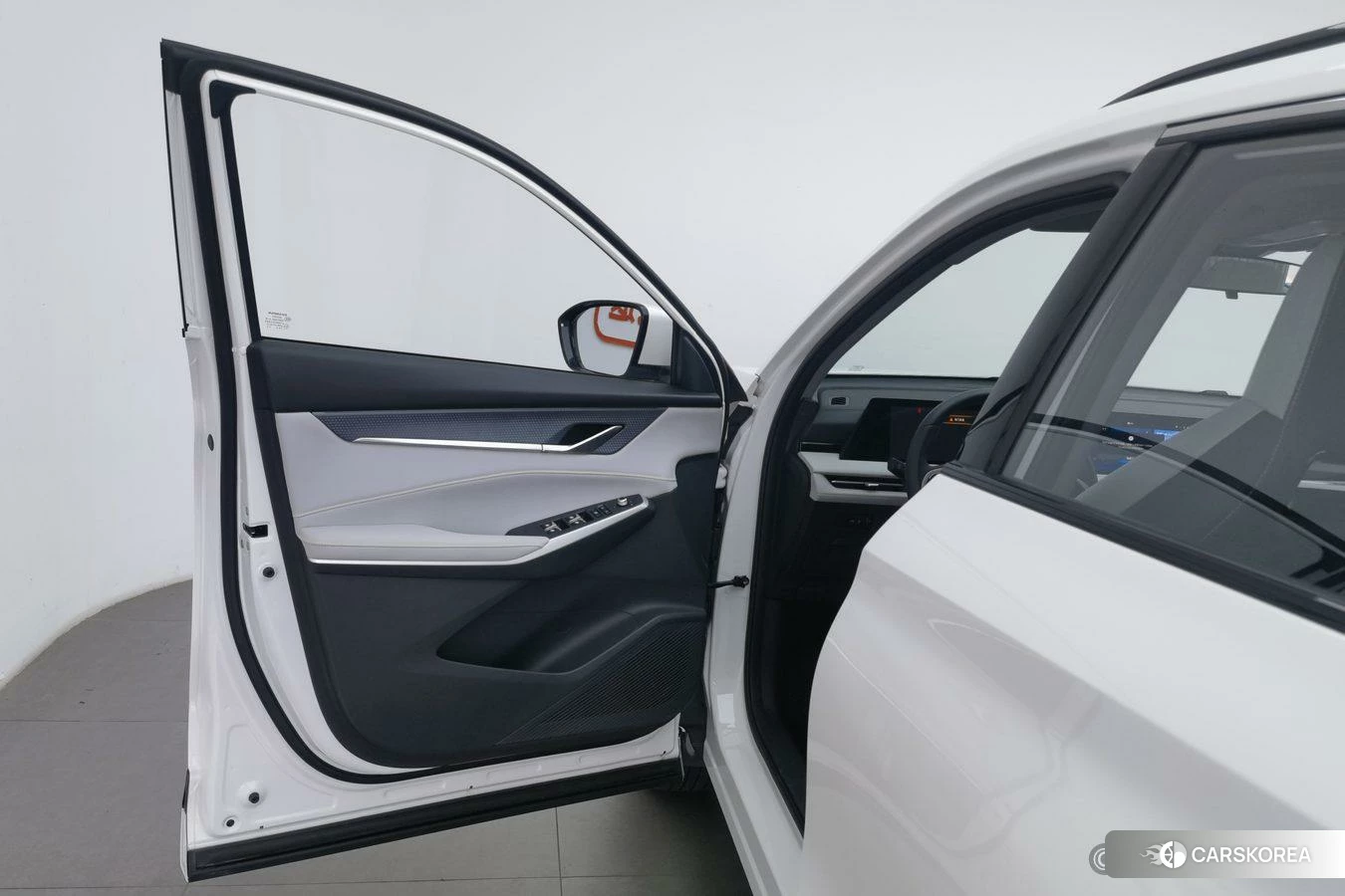 Chang'an CS75 PLUS 2023 Белый из Китая, фото 4