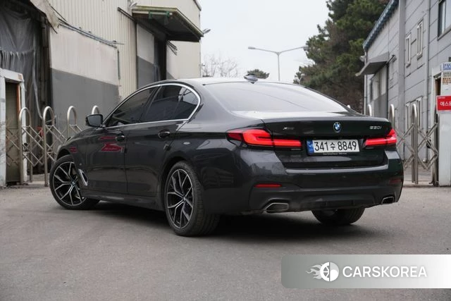 BMW 5 Series (G30) 2023 Серый из Кореи, фото 4
