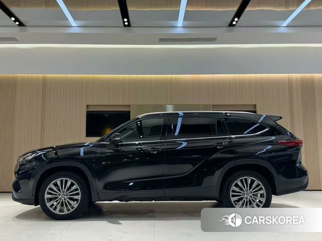 Toyota Highlander 2024 Черный из Китая, фото 4