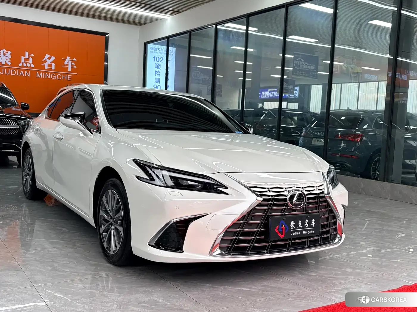 Lexus ES 2025 Белый из Китая, фото 4