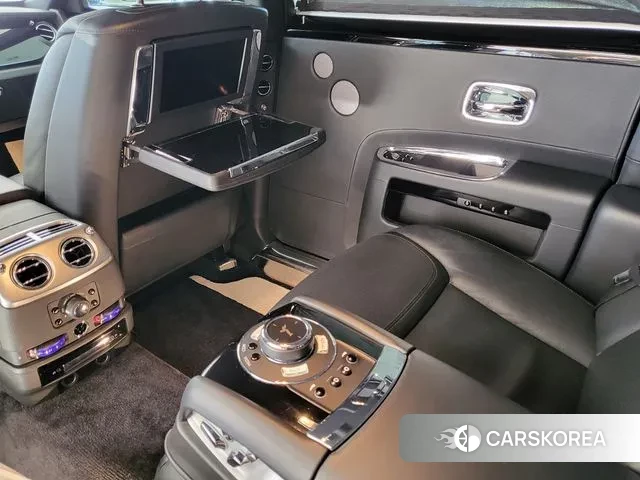 Rolls-Royce Ghost 2019 Белый из Кореи, фото 4