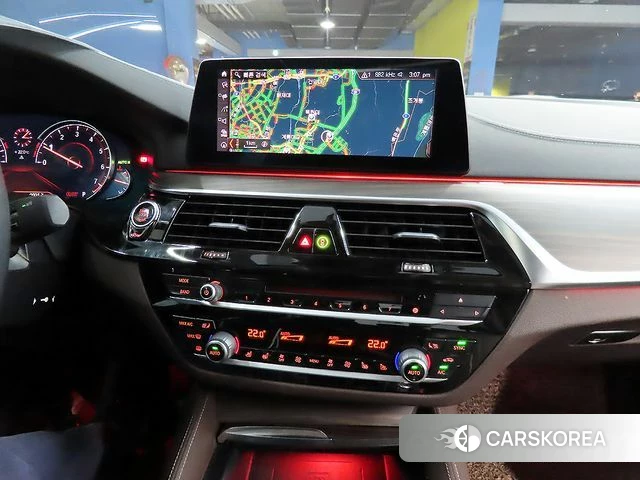 BMW 5 Series (G30) 2019 Серый из Кореи, фото 4