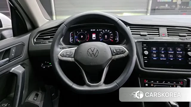 Volkswagen Tiguan second Generation 2021 Белый из Кореи, фото 4