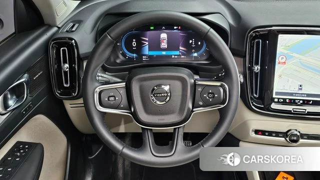 Volvo XC40 2023 Серебряный из Кореи, фото 4