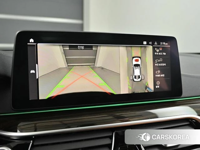 BMW 5 Series (G30) 2021 Белый из Кореи, фото 4