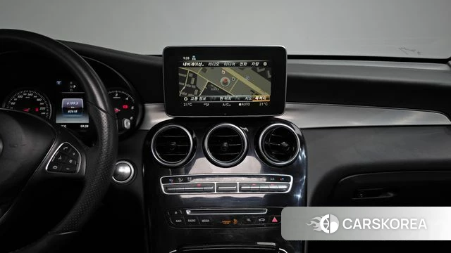 Mercedes-Benz GLC-Class X253 2018 Белый из Кореи, фото 4
