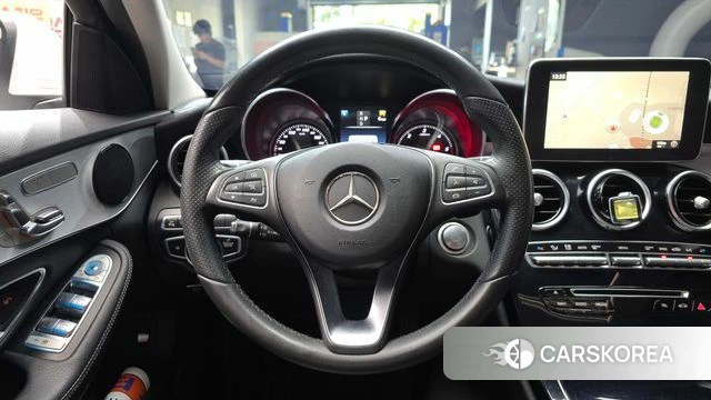 Mercedes-Benz C-Class W205 2018 Белый из Кореи, фото 4