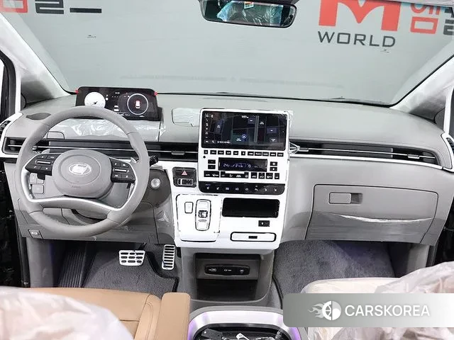 Hyundai Staria 2025 Черный из Кореи, фото 4