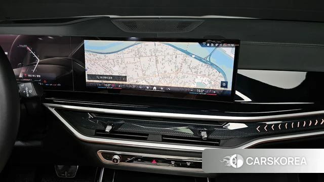 BMW X7 (G07) 2023 Белый из Кореи, фото 4