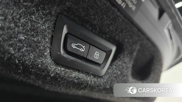 BMW 5 Series (G60) 2024 Серый из Кореи, фото 4