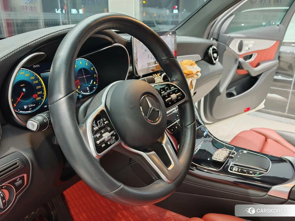 Mercedes-Benz GLC Coupe 2021 Белый из Китая, фото 4