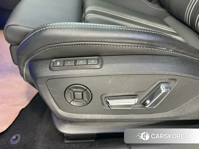 Audi A3 2023 Белый из Китая, фото 4