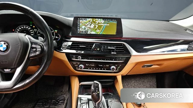 BMW 5 Series (G30) 2018 Серый из Кореи, фото 4