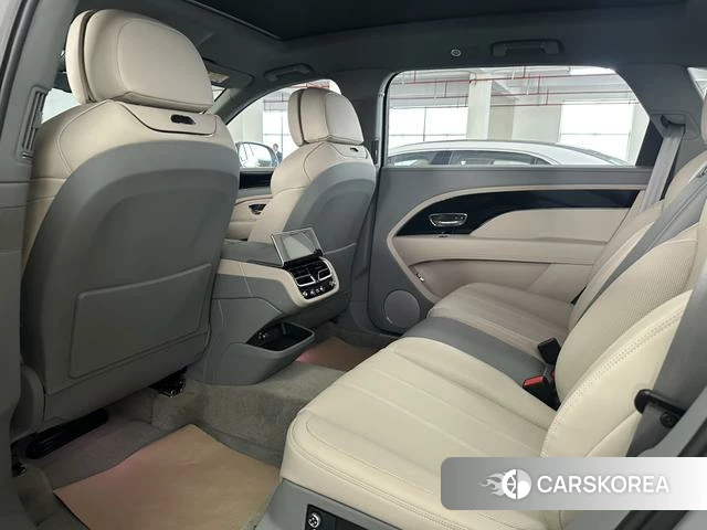 Bentley Tim Yue 2025 Темно-серый из Китая, фото 4