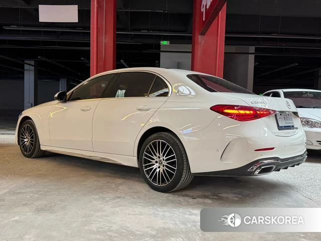 Mercedes-Benz Class C 2022 Белый из Китая, фото 4