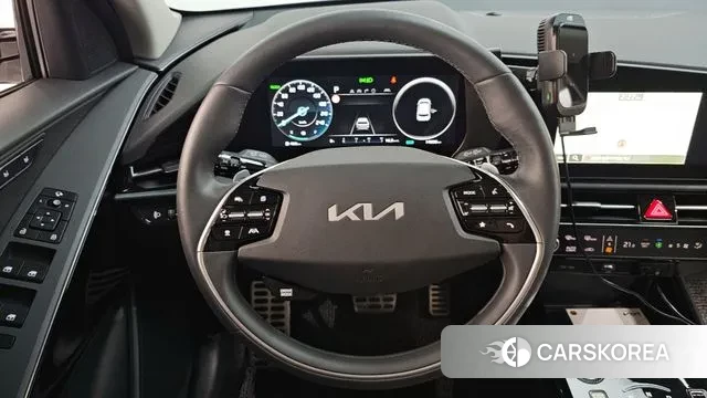 Kia Di Ol Nu Niro 2024 Белый из Кореи, фото 4