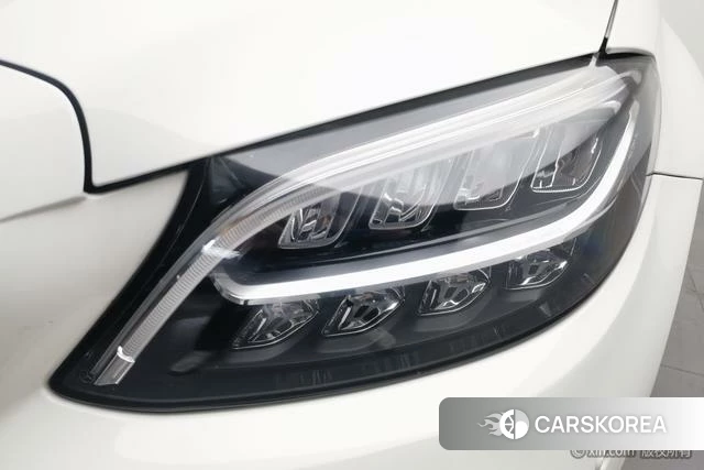 Mercedes-Benz Class C 2021 Белый из Китая, фото 4