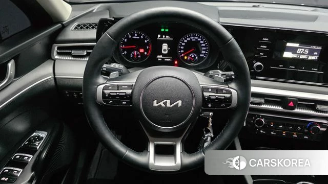 Kia K5 3rd generation 2023 Черный из Кореи, фото 4