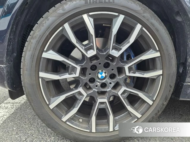 BMW X6 (G06) 2025 Черный из Кореи, фото 4