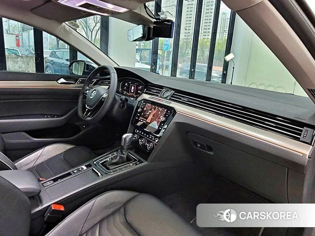 Volkswagen Arteon 2020 Серебристо-серый из Кореи, фото 4