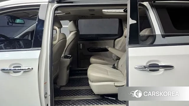 Kia The New Carnival 2019 Белый из Кореи, фото 4