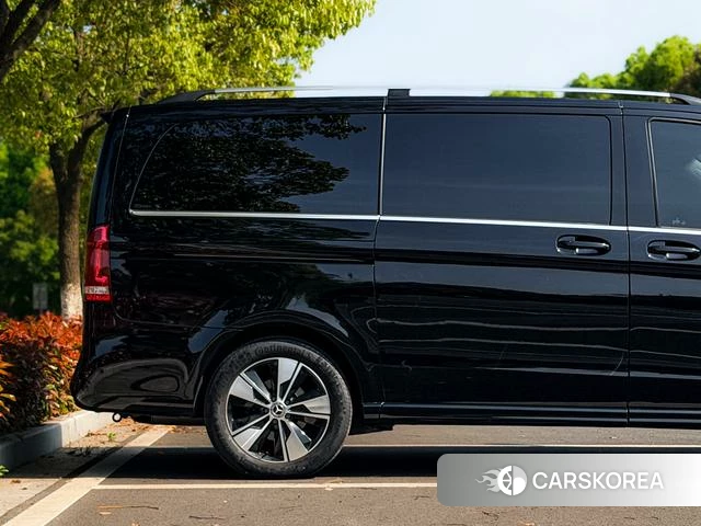 Mercedes-Benz V-class 2022 Черный из Китая, фото 4