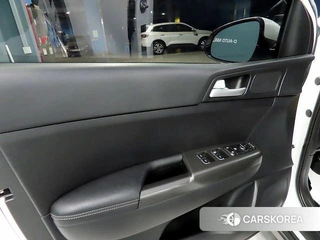 Kia Sportage 4th Generation 2018 Белый из Кореи, фото 4
