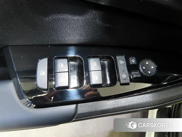 Kia Sportage 5th Generation 2021 Белый из Кореи, фото 4