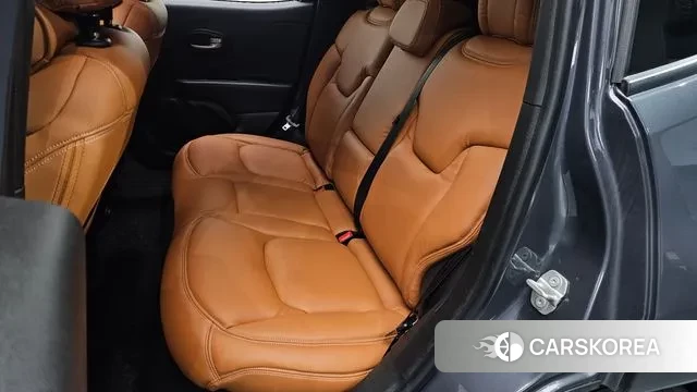 Jeep Renegade 2023 Серый из Кореи, фото 4