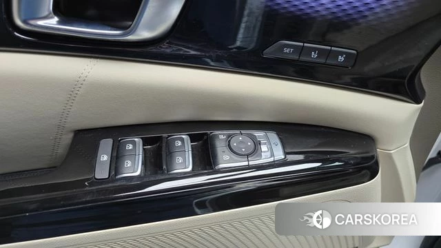 Kia Carnival 4th generation 2023 Белый из Кореи, фото 4